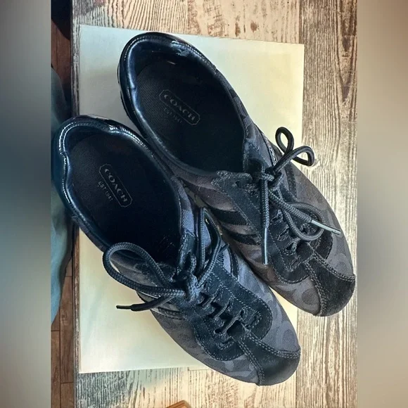 Coach Kathleen Black Signature Sneakers – Size 8 (Y2K Vintage) - Picture 11 of 11